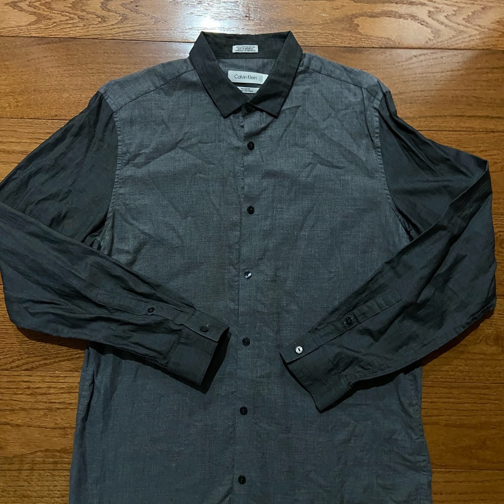 Calvin Klein Classic Fit Button Up